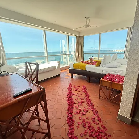 Hotel Costa Del Sol Cartagena Exterior photo